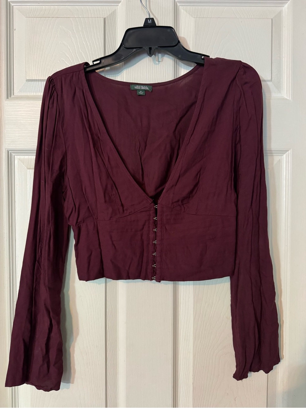 Women's Burgundy V-Neck Long Sleeve Crop Top